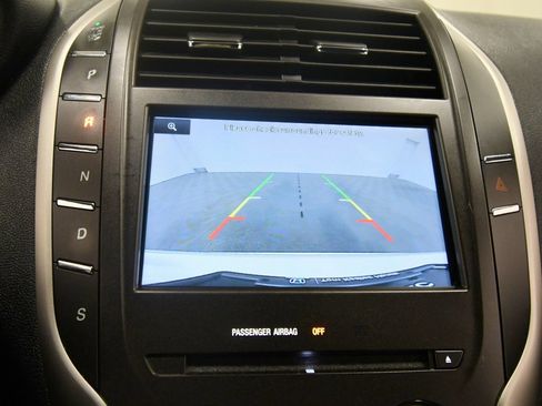 Used 2015 Lincoln MKC FWD image 24