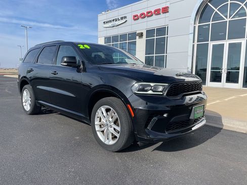 Used 2024 Dodge Durango GT AWD/4WD image 8