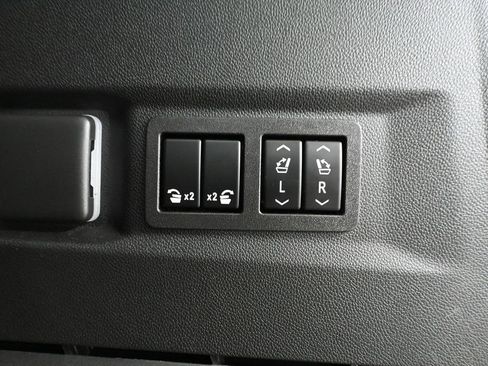 Used 2023 GMC Yukon Denali w/ Denali Reserve Package AWD/4WD image 54