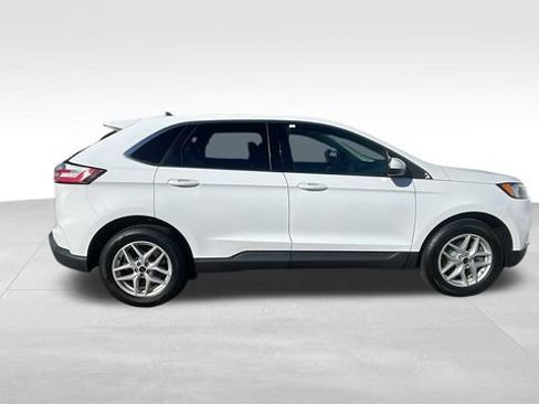 Used 2023 Ford Edge SEL image 9
