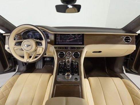 Used 2022 Bentley Continental GT AWD/4WD image 23