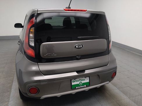 Used 2019 Kia Soul + FWD image 6