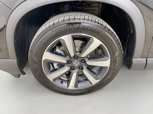 Used 2025 Honda Pilot Touring image 31