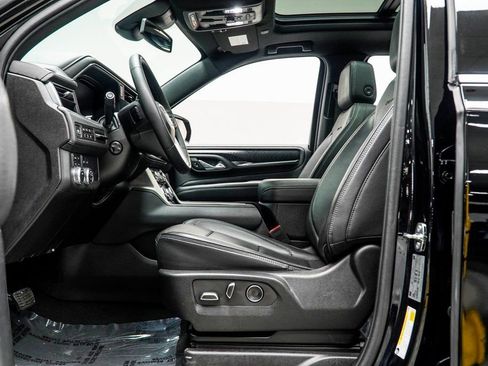 Used 2024 GMC Yukon Denali image 47