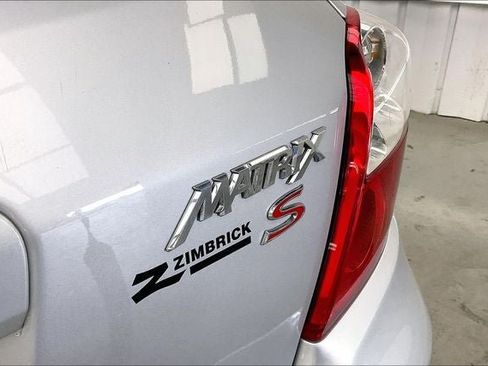 Used 2011 Toyota Matrix w/ Matrix Sport Pkg FWD image 9