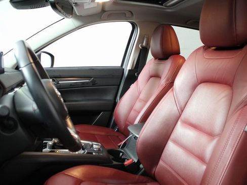 Used 2023 MAZDA CX-5 Carbon Edition image 13