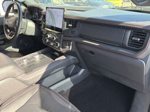 Used 2023 Ford Expedition Limited AWD/4WD image 11