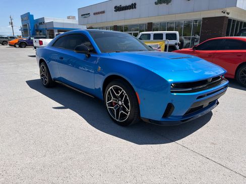 Used 2026 Dodge Charger Scat Pack AWD/4WD image 4