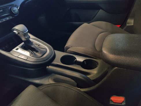 Used 2019 Kia Forte LXS FWD image 26