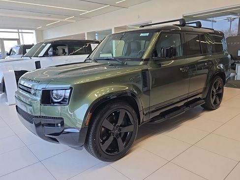 New 2026 Land Rover Defender 130 X-Dynamic SE image 1