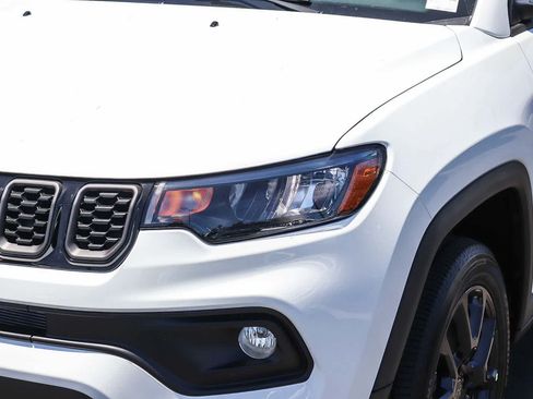 New 2026 Jeep Compass Latitude AWD/4WD image 8