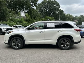 Used 2017 Toyota Highlander Limited Platinum AWD/4WD video 2