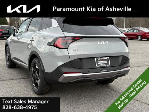 New 2026 Kia Sportage EX image 4