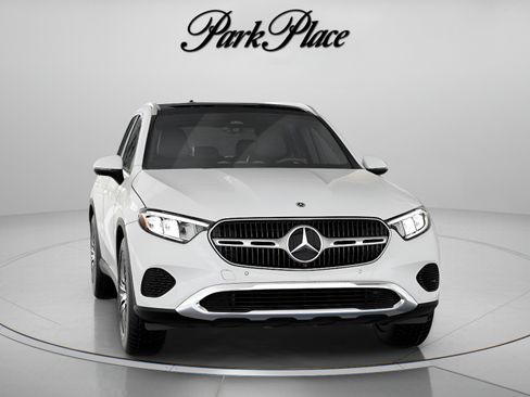 Used 2026 Mercedes-Benz GLC 300 image 36