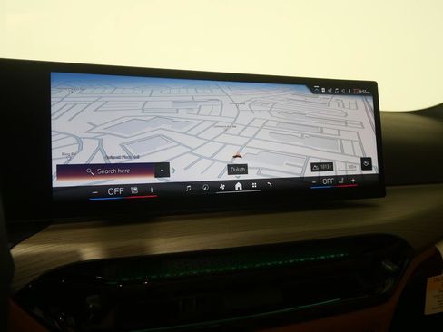 New 2026 BMW 330i Sedan w/ Convenience Package RWD image 19