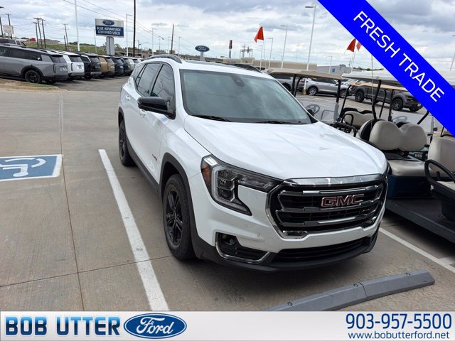 Used 2024 GMC Terrain AT4 w/ Tech Package AWD/4WD image 2