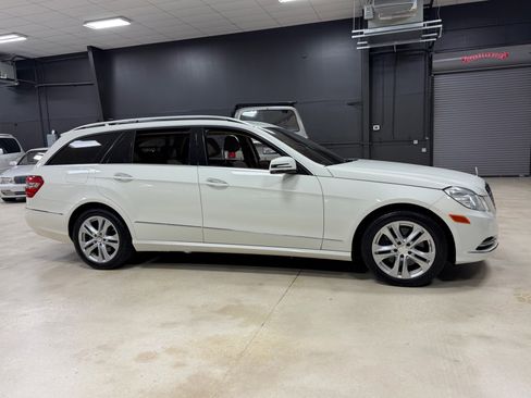 Used 2011 Mercedes-Benz E 350 4MATIC Wagon image 9