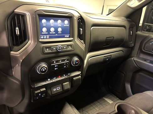 Used 2022 Chevrolet Silverado 2500 Custom w/ Custom Convenience Package AWD/4WD image 35