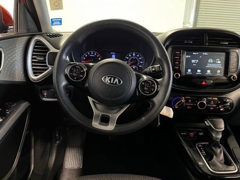 Used 2020 Kia Soul LX FWD image 21