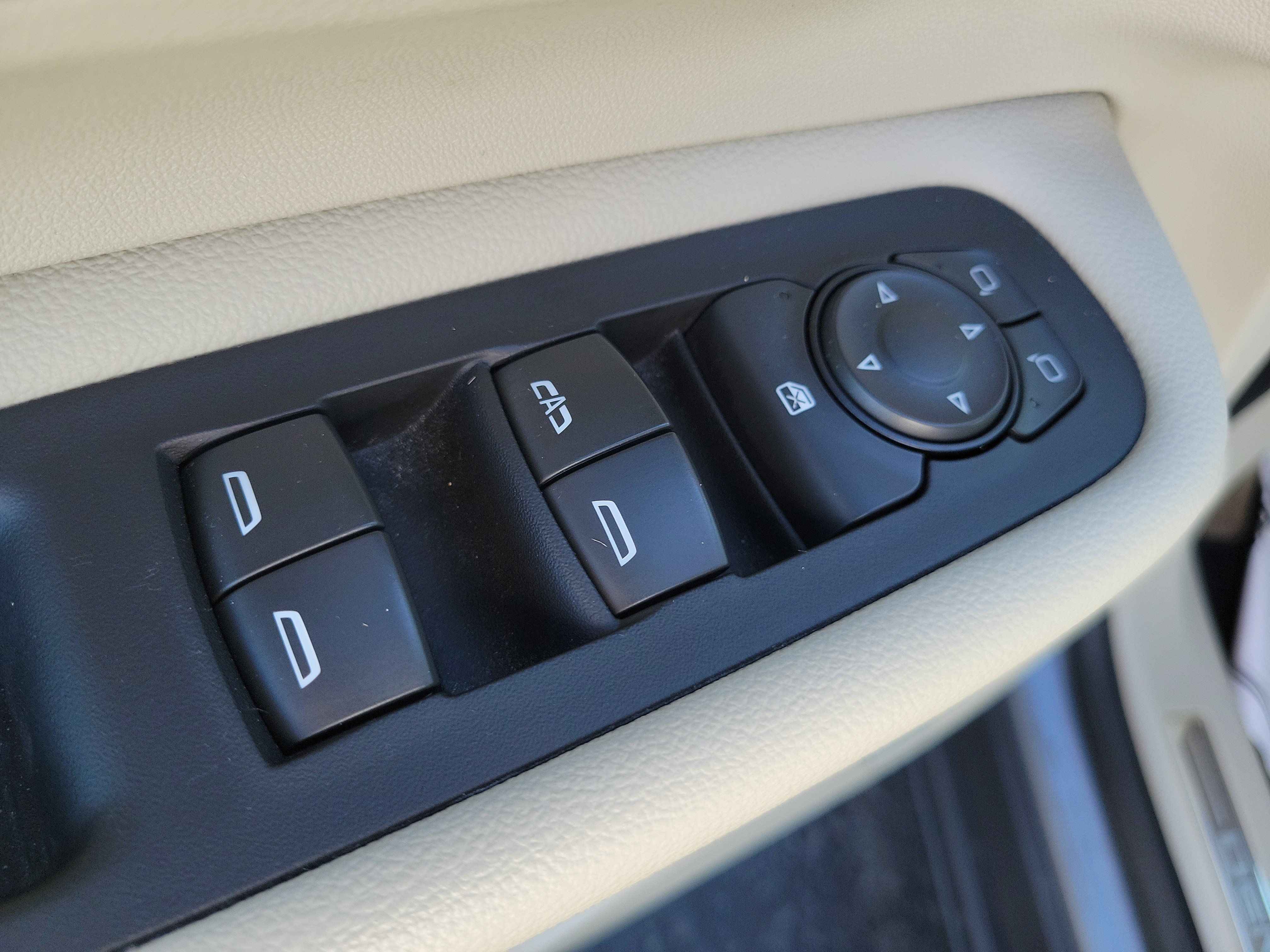 Used 2020 GMC Terrain Denali w/ Denali Premium Package FWD image 20