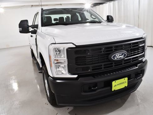 New 2027 Ford F250 XL w/ FX4 Off-Road Package AWD/4WD image 4