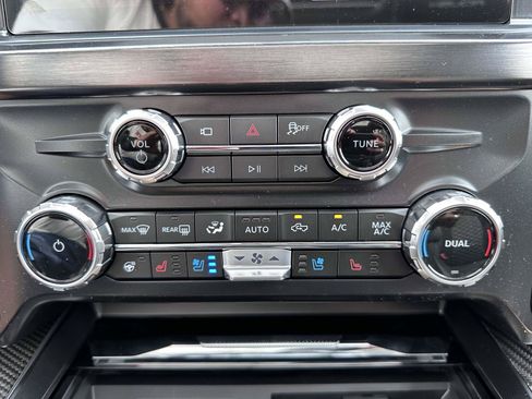 New 2026 Ford F250 Lariat w/ Black Appearance Package AWD/4WD image 26