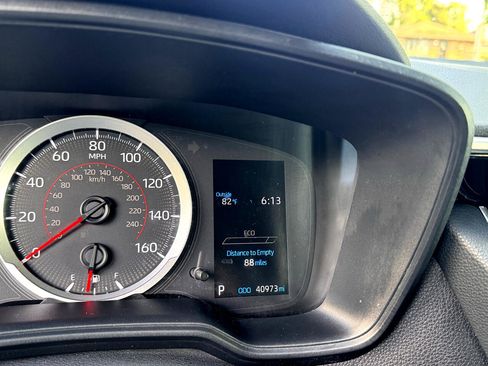 Used 2020 Toyota Corolla SE image 13