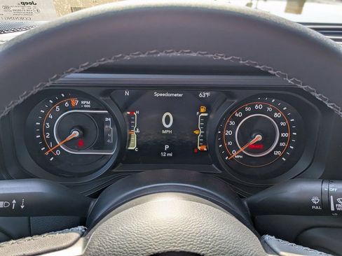 New 2026 Jeep Gladiator Mojave w/ Steel Bumper Group image 10