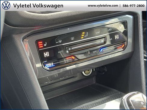 Certified 2023 Volkswagen Tiguan SE image 27