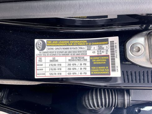 Certified 2022 Volkswagen Taos SE FWD image 33