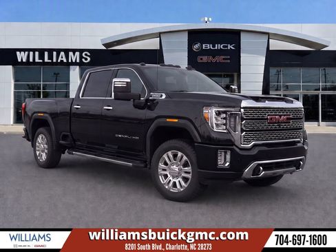 Used 2022 GMC Sierra 2500 Denali w/ Technology Package AWD/4WD image 1