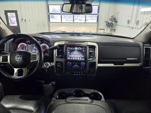 Used 2015 RAM 2500 Laramie AWD/4WD image 10