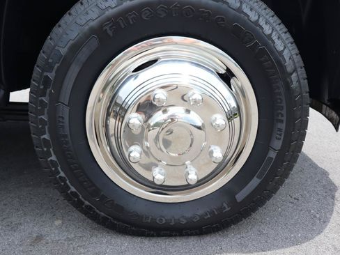 Used 2017 RAM 3500 Tradesman w/ Chrome Appearance Group AWD/4WD image 14