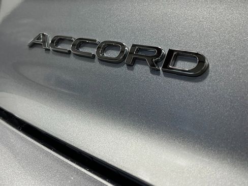 New 2025 Honda Accord SE image 9