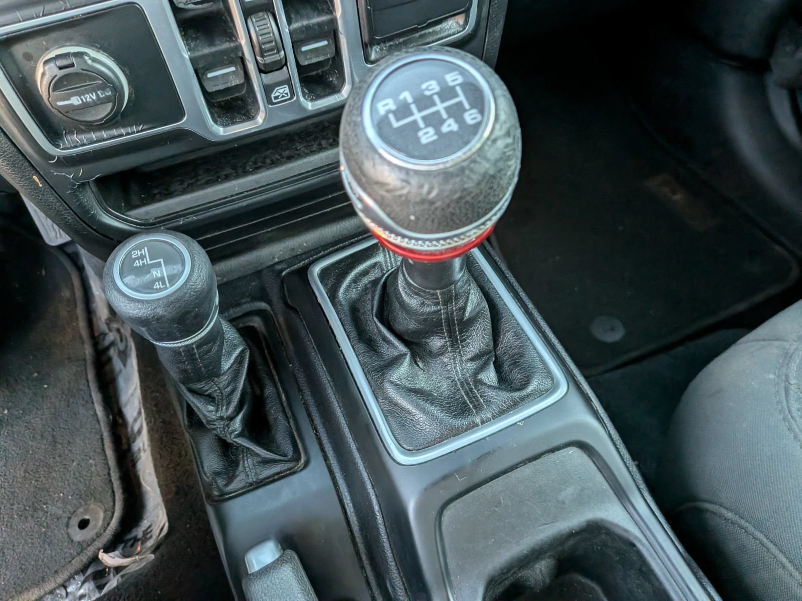 Used 2018 Jeep Wrangler Unlimited Sport S AWD/4WD image 54