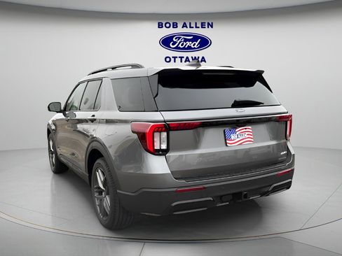 New 2026 Ford Explorer ST-Line w/ ST-Line Street Pack AWD/4WD image 10