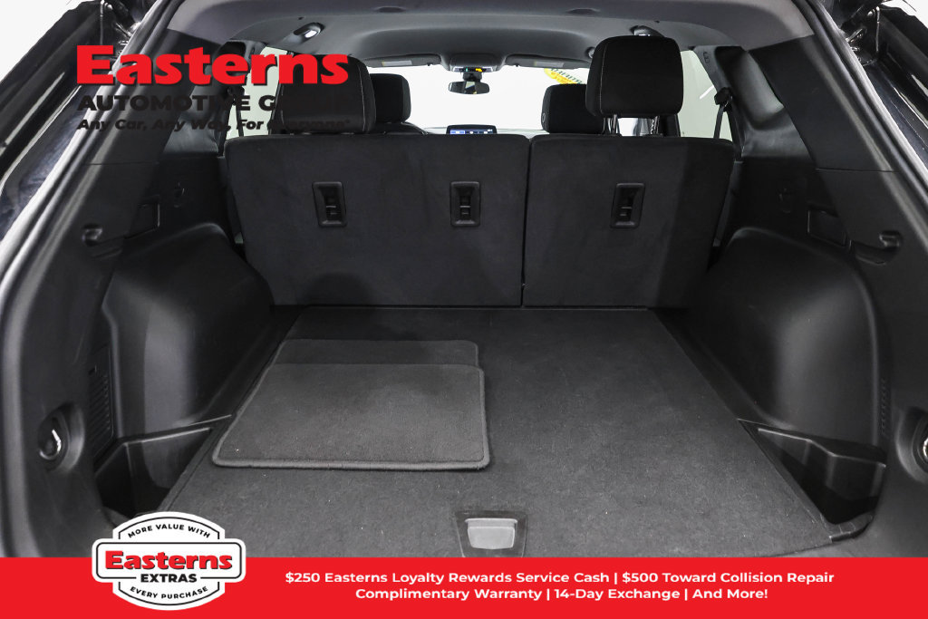 Used 2025 Chevrolet Blazer LT FWD image 10