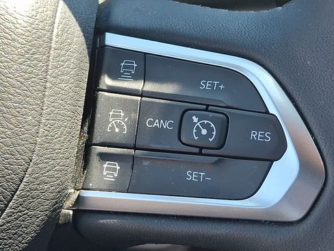 Used 2025 Jeep Compass Limited AWD/4WD image 22