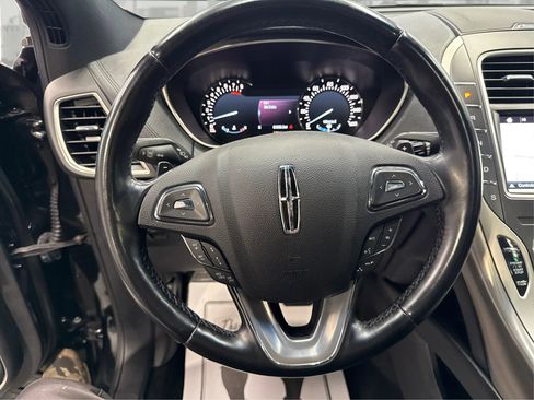 Used 2016 Lincoln MKX Reserve w/ Technology Package image 16