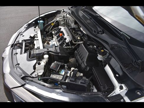 Used 2021 Honda HR-V Sport image 42