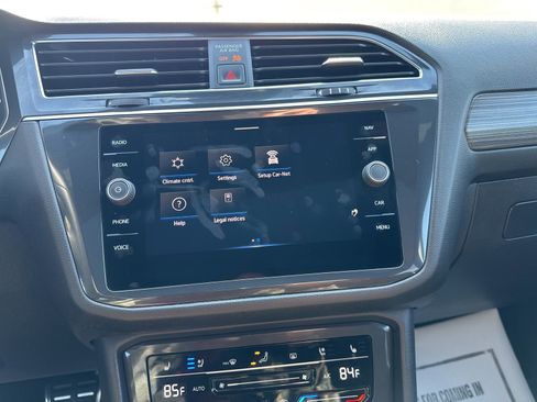 Certified 2023 Volkswagen Tiguan SEL R-Line image 62