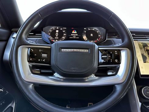 Used 2023 Land Rover Range Rover SE image 28