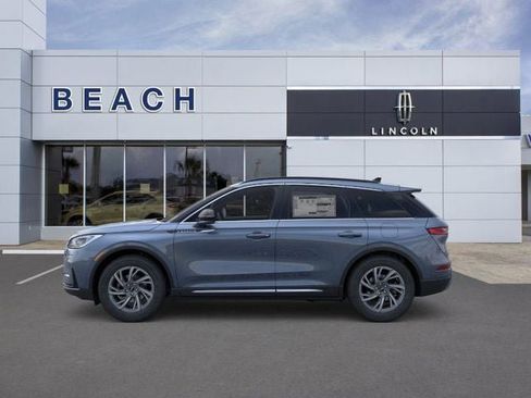 New 2026 Lincoln Corsair Premiere image 4