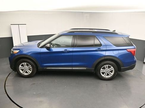 Used 2023 Ford Explorer XLT w/ Equipment Group 202A AWD/4WD image 22
