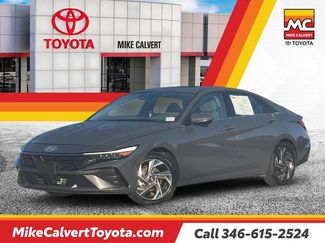 Used 2025 Hyundai Elantra SEL FWD video 1