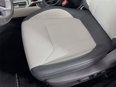 Used 2021 Subaru Forester Premium AWD/4WD image 15