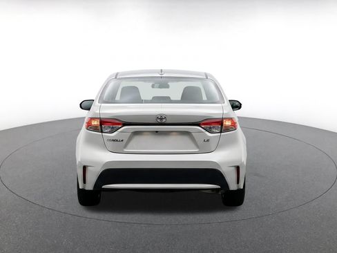 Used 2025 Toyota Corolla LE FWD image 8
