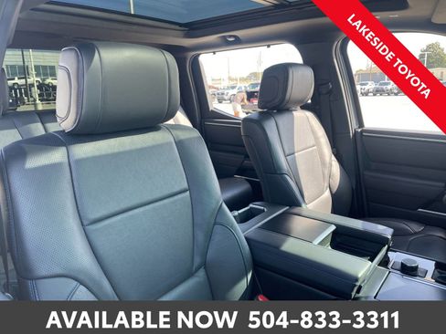 Used 2023 Toyota Tundra Platinum image 18