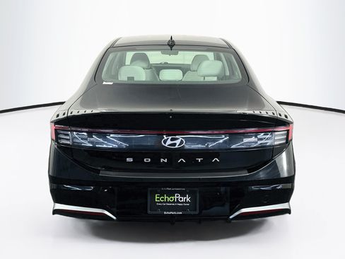 Used 2025 Hyundai Sonata SEL FWD image 7