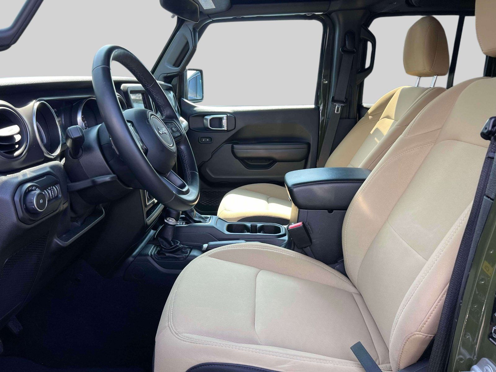 Used 2021 Jeep Wrangler Unlimited Sport AWD/4WD image 13